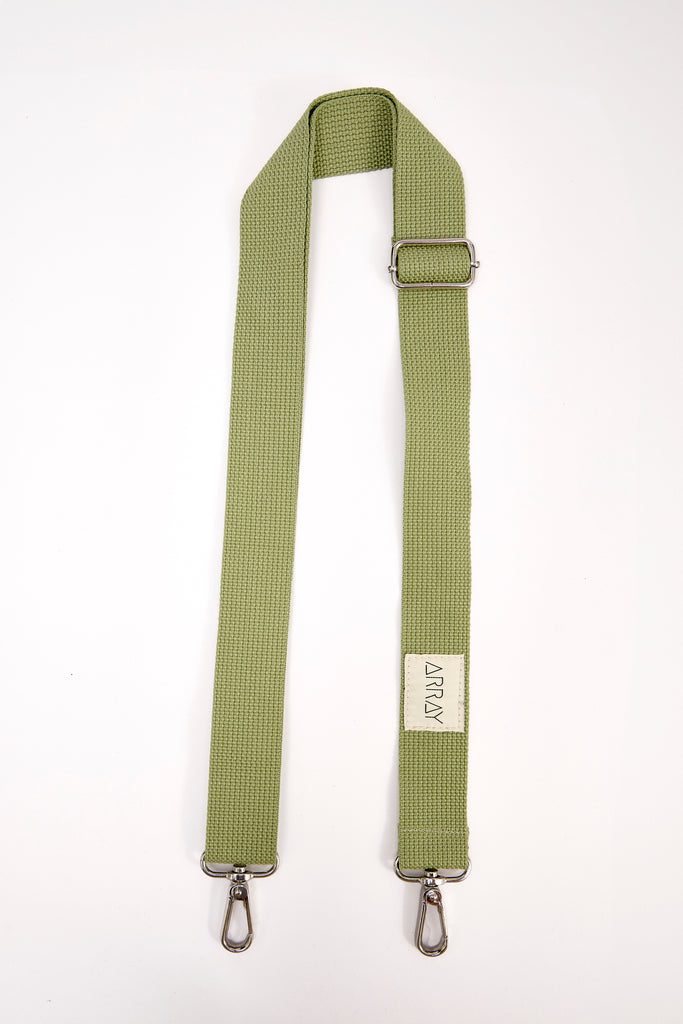 Paired with the pocket tote, the adjustable and detachable strap converts your bag to a crossbody style.