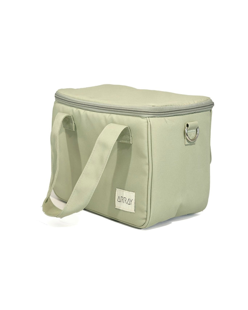Cooler bag in stylish tote design, with pockets.