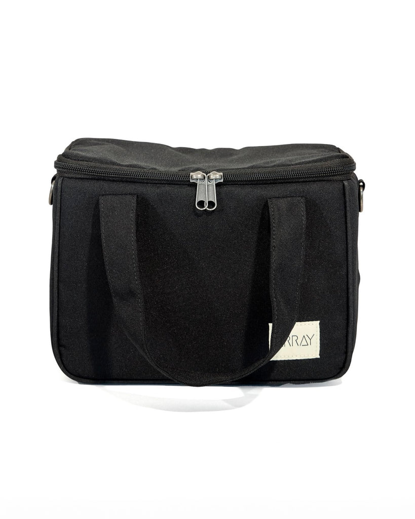Cooler bag in stylish tote design, with pockets.