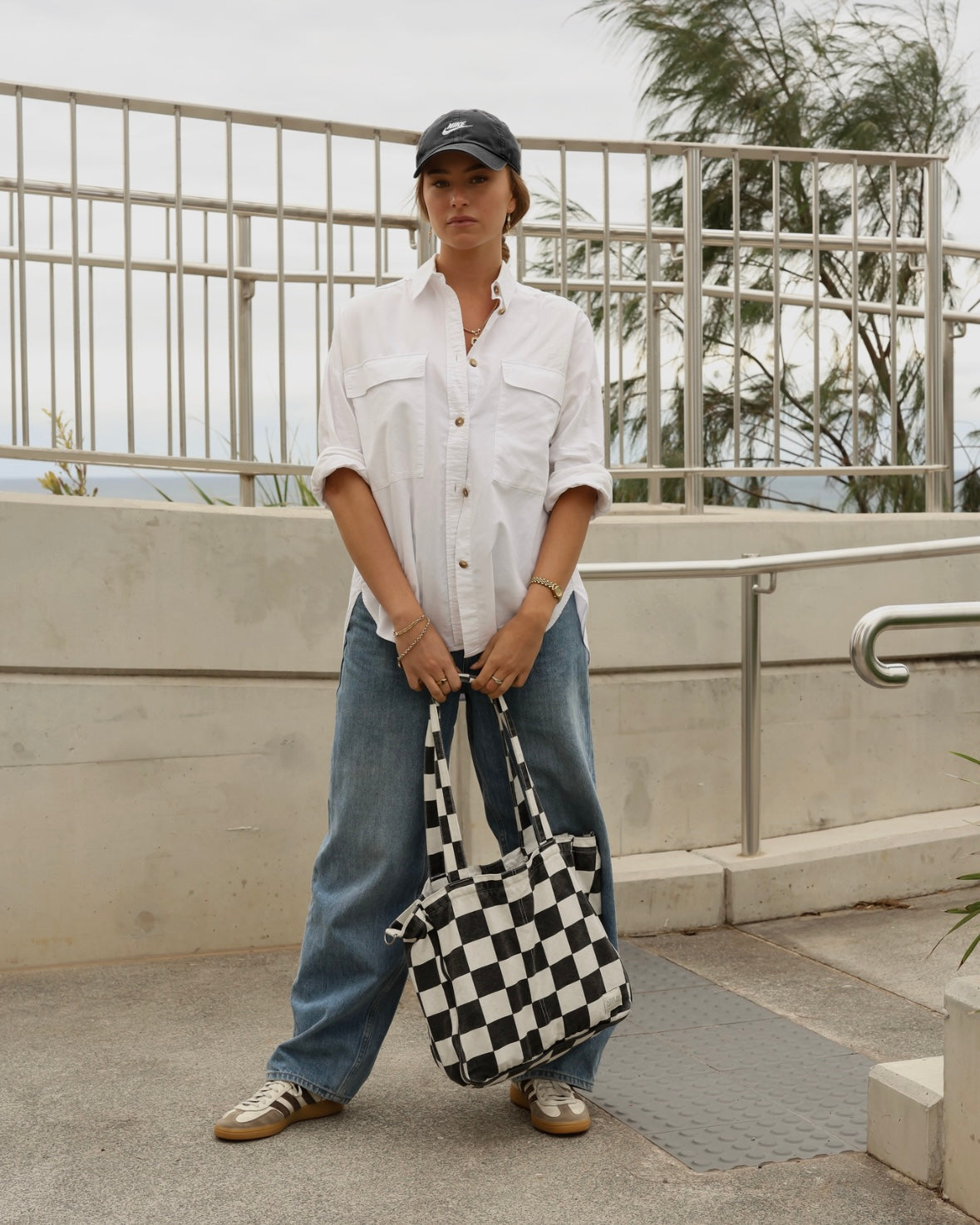 Array Bags Array - Tote bags with pockets to get you organised, simply!