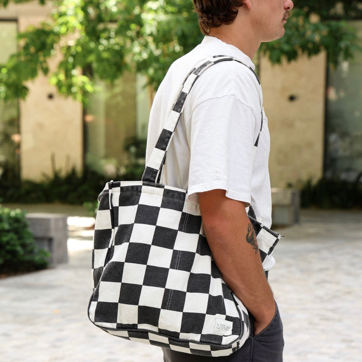 Everyday Pocket Tote - BLACK CHECK – Array