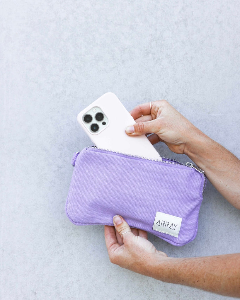 A small clutch for everyday organising. Simple and casual style, this grab-and-go clutch will help you feel a little organised.