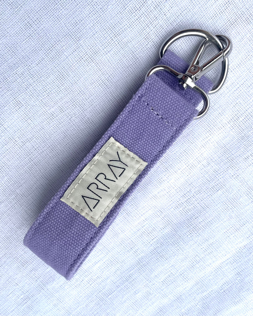 Simple, yet extremely handy keyring you didn’t know you needed. Make finding and carrying your keys easy with the ARRAY keyring.