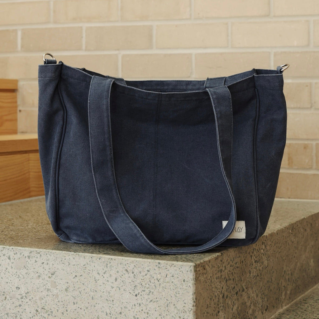 Array Bags Large Pocket Tote – Array